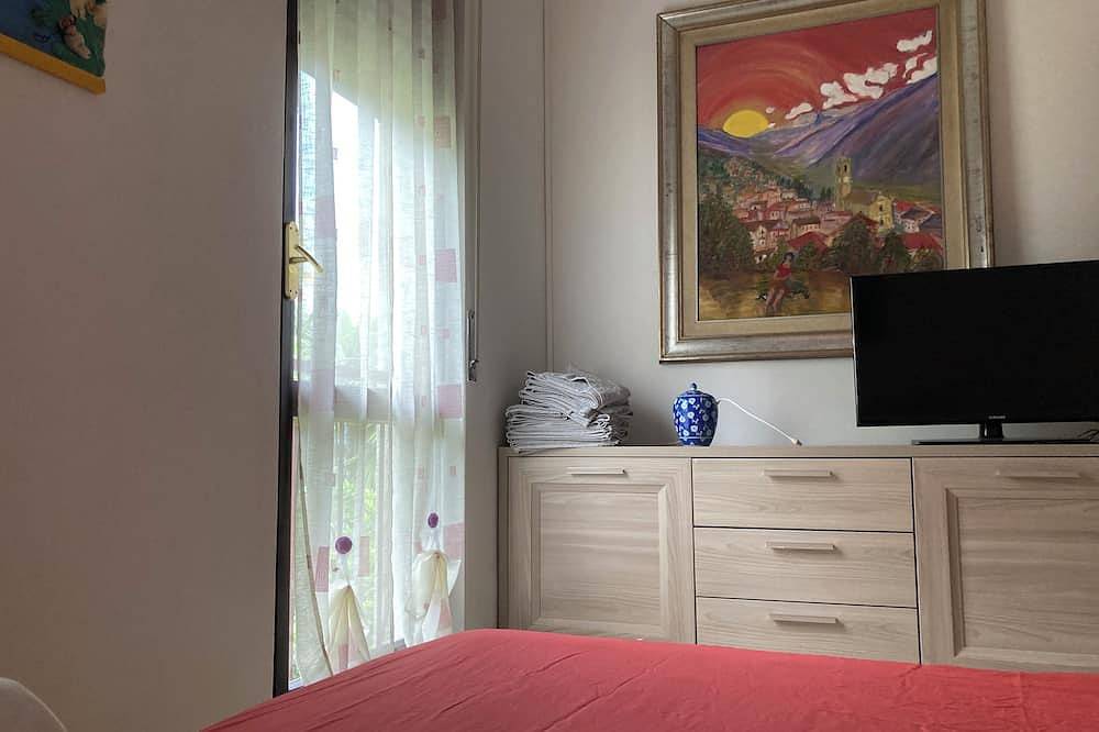 Casa dell’Artista by Lago Reisen in Spiaggia Le Serenelle, Comune di Luino