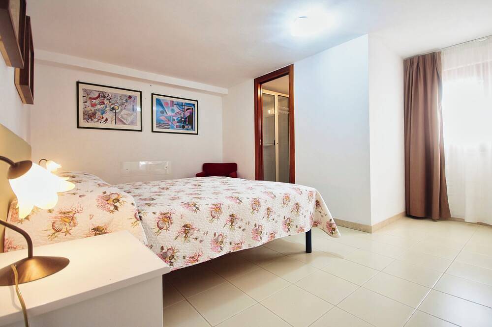 Appartamento intero, Case Bongiovi - App. Giallo - A 2 min dalla spiaggia, con giardino e vista mare in Sciacca, Provincia di Agrigento