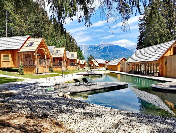Camping per 4 persone, con Terrazza e Idromassaggio nonché Piscina e Sauna a Bled