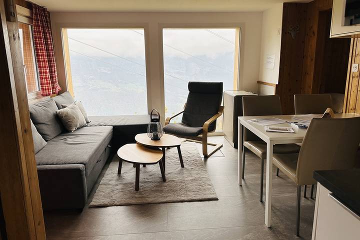 Chalet pour 4 personnes, avec balcon et jacuzzi en Suisse - 3