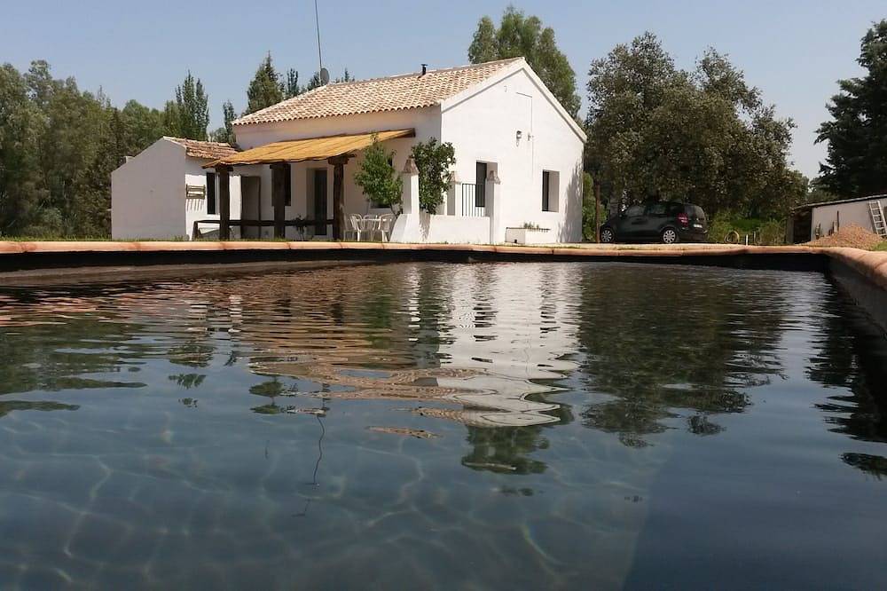 Andalusian Cozy Country House La Umbria de la Ribera Casa del Guarda in El Pedroso, Sierra Morena