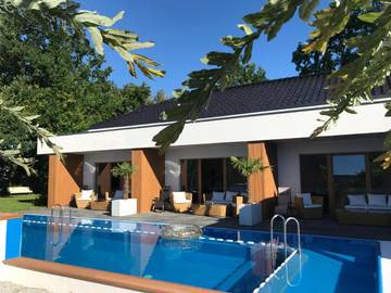 Ferienhaus für 14 Personen, mit Terrasse und Garten sowie Pool in Swinemünde