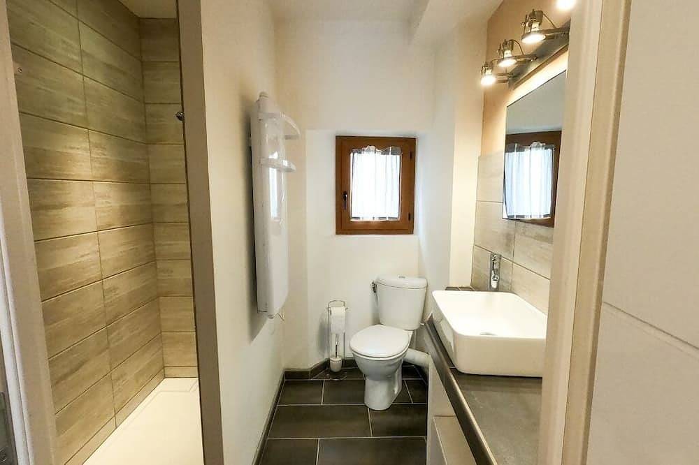 Logis 3 - Gîte Lougissoun in Entrecasteaux, Brignoles Region