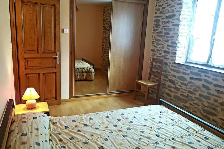 Location de vacances pour 4 personnes, avec jardin et terrasse, animaux acceptés à Belcastel - 2