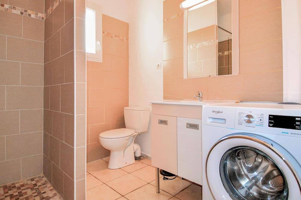 2 bedroom nice home in Pont Saint Esprit in Pont-Saint-Esprit, Nimes und Umgebung