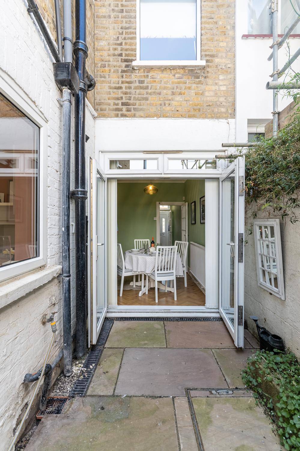 Stylish 3-Bedroom Home In Leigh | Sleeps 6 - Pass the Keys in Southend-on-Sea, Este de Inglaterra