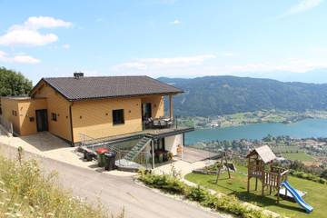 Ferienwohnung für 8 Personen, mit Balkon und Sauna sowie Garten, mit Haustier am Ossiacher See