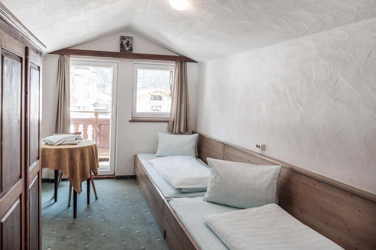 Seven-Bedroom House in Holzgau, Allgäuer Alpen (Österreich)