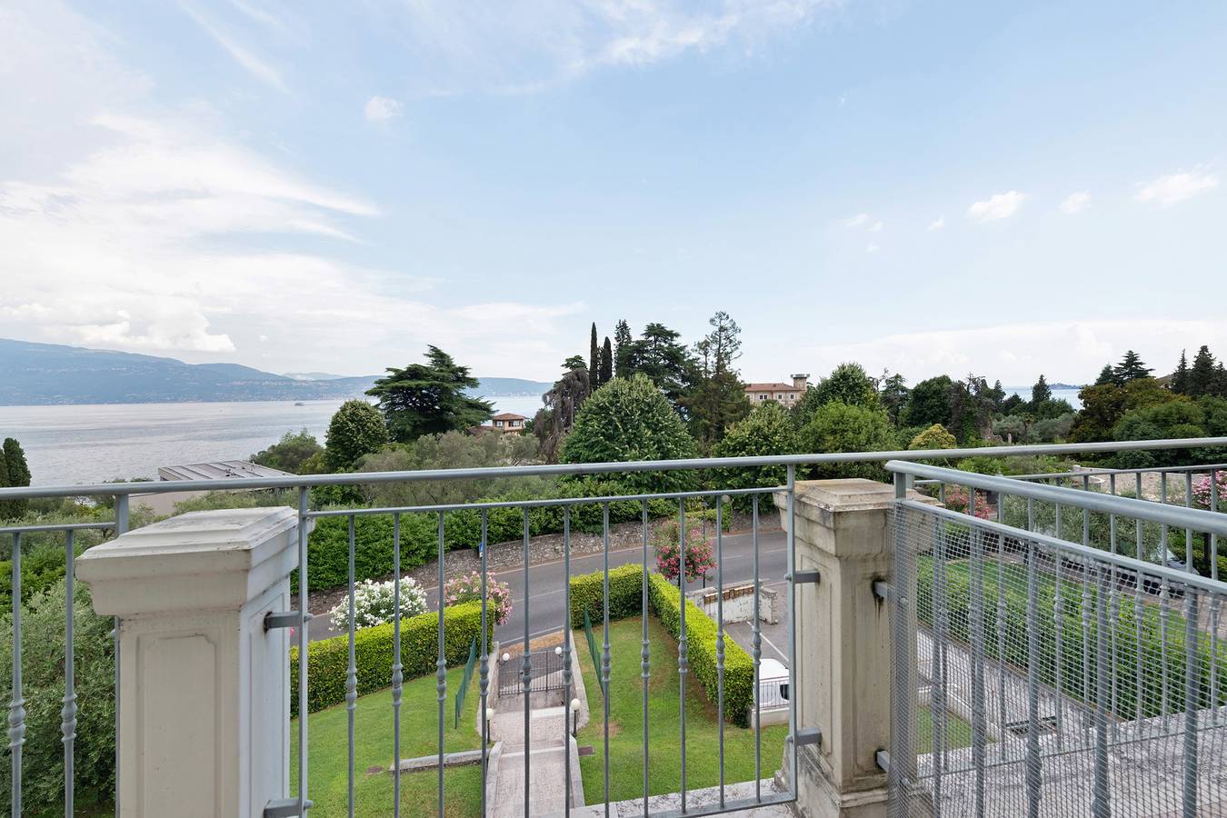 Ganze Wohnung, Apartment 'Serenella' mit Seeblick, Wlan und Klimaanlage in Maderno, Toscolano-Maderno