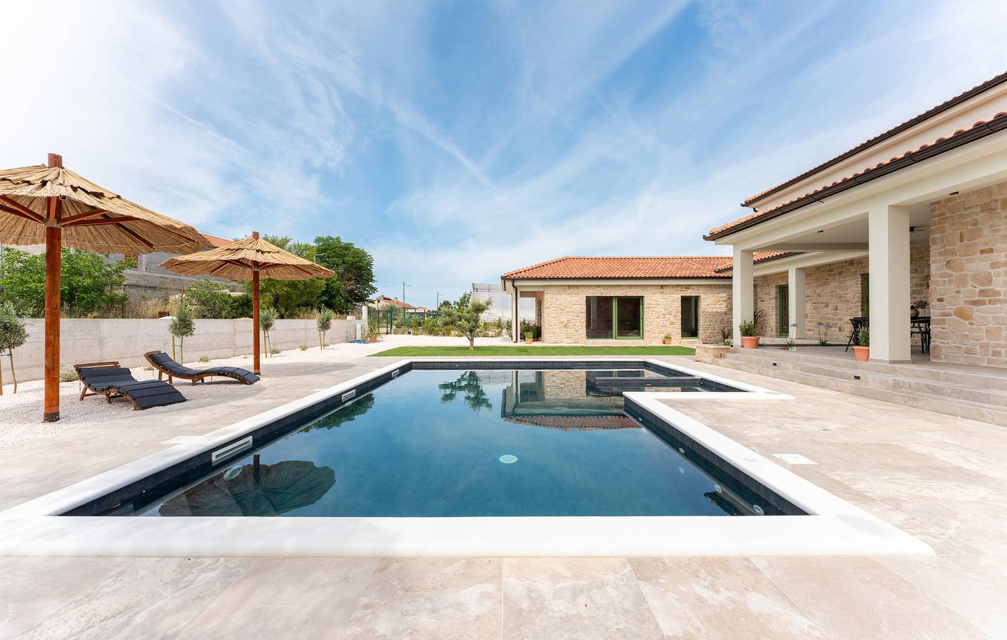 Beautiful Villa Lorna with pool in Biograd na Moru, Région de Zadar