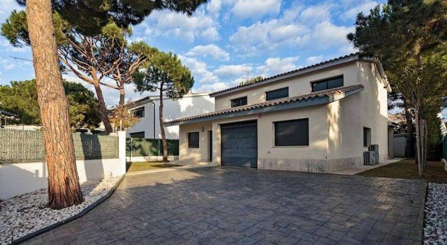 Villa pour 10 personnes, avec jardin ainsi que terrasse et piscine à Platja d'Aro - 4