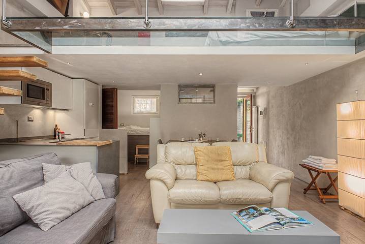 Hel lejlighed, Apartment 'Loft Hermitage  Lake View  Private' with Mountain View, Shared Pool and Wi-Fi in Spiaggia Punta Molino, Porto Valtravaglia