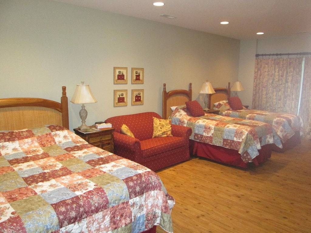 Familienfreundlich, Haus am See. Game Room, Hd-Tv, Whirlpool, Dock in Smith Mountain Lake