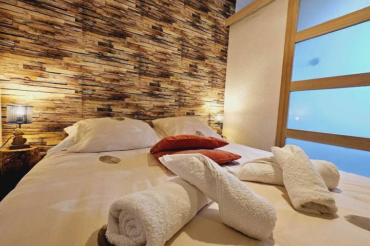 Apartamento entero, Studio *** Au petit bois; near Rocamadour in Gramat, Quercy