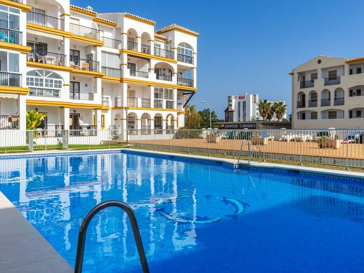 Ferieleilighet for 4 personer, med Terrasse og Hage i Torremolinos
