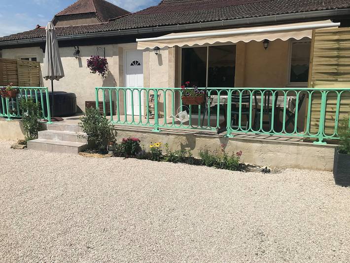Gîte pour 4 personnes, avec terrasse, animaux acceptés dans Saône-et-Loire - 2