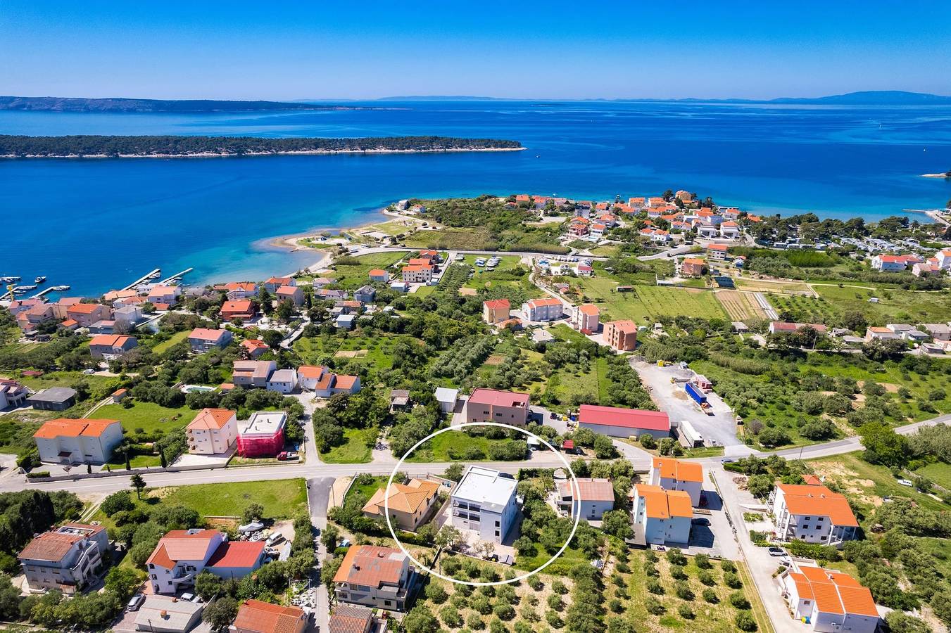 Ganze Wohnung, Max - Garden view, One Bedroom Apt. With Terrace in Banjol, Rab