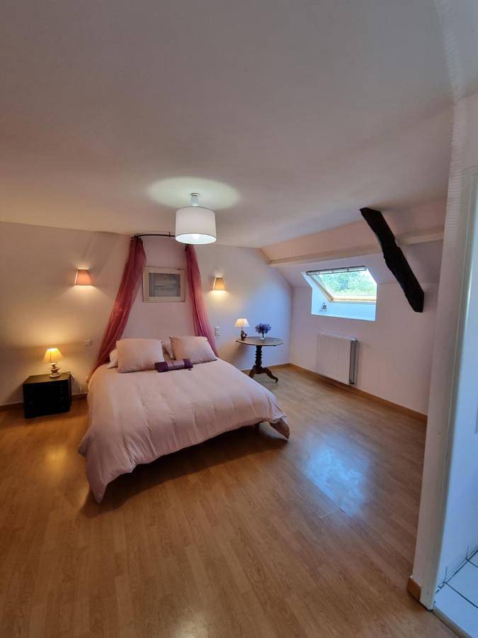 Maison d’hôte pour 2 personnes, avec Terrasse ainsi que Jardin et Vue dans Theix-Noyalo