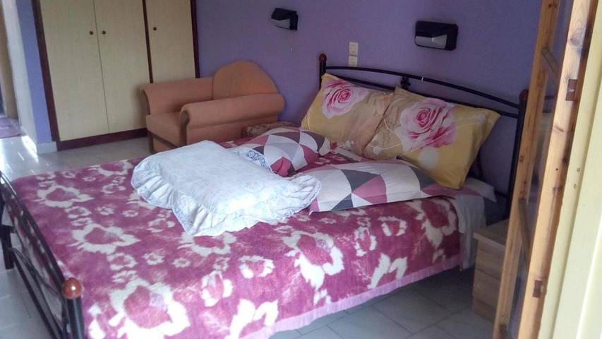 Gîte pour 3 personnes, avec jardin et vue, adapté aux familles dans Liapádes - 4