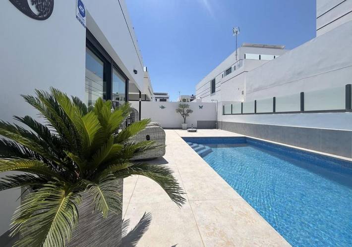 Casa de vacaciones para 6 personas, con balcón y jardín - 1