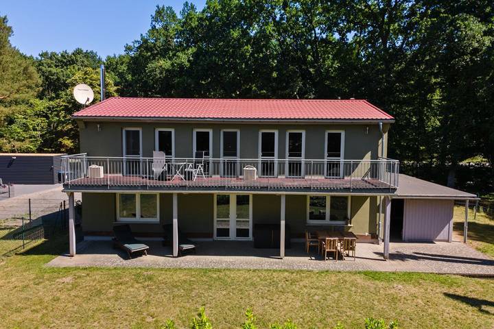 Ferienhaus für 4 Personen, mit Sauna und Garten in Alt Schwerin