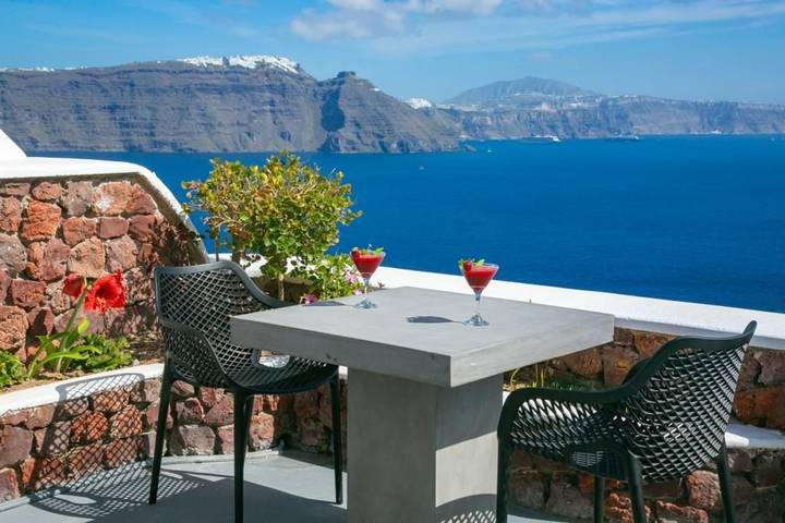 Villa for 2 people, with ocean view in Oia