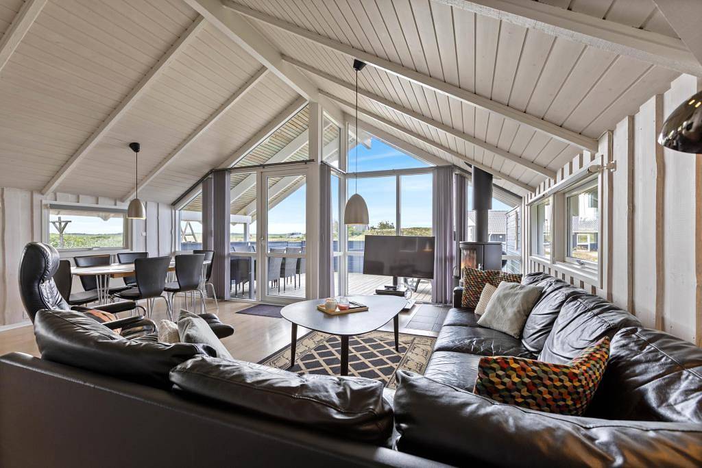 Cosy holiday home with beautiful views and sauna in Hvide Sande, Holmsland Klit