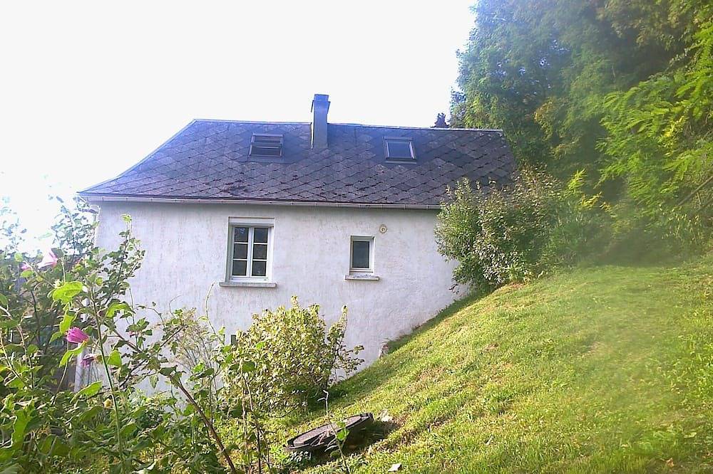À Flanc De Colline in Cormeilles, Région de Bernay