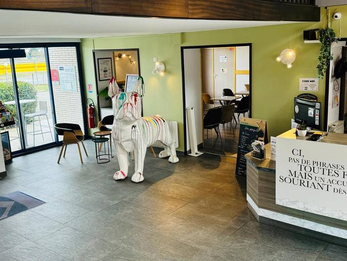 Hôtel pour 2 personnes, avec terrasse, animaux acceptés à Roques - 2