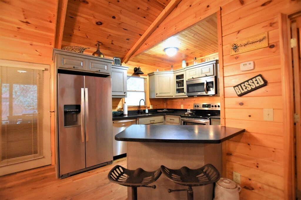 Whispering Creek Cabin - Wlan, Whirlpool, Creekside Pavillon in Chattahoochee National Forest