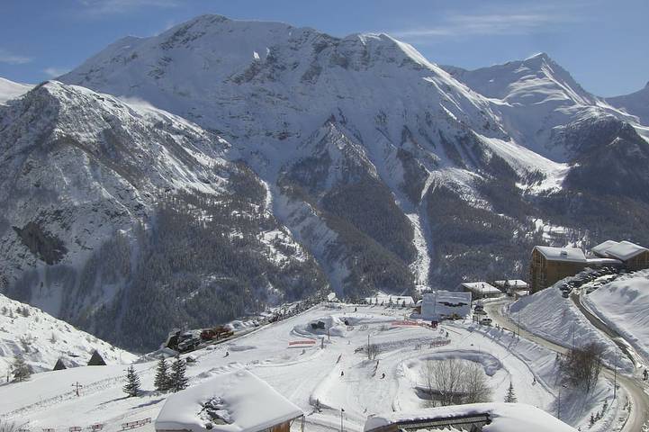 Chalet pour 14 personnes, avec jardin à Orcières
