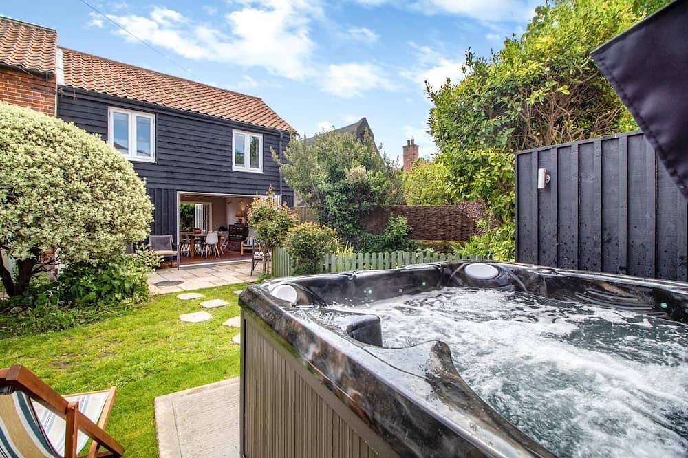 Cottage for 10 People in Walberswick, Suffolk