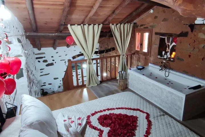 Maison de vacances pour 6 personnes, avec jardin ainsi que piscine et jacuzzi, adapté aux familles - 1