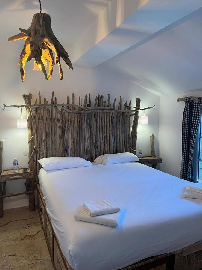 Chambre d’hôte pour 3 personnes, avec jardin et jacuzzi à Saintes-Maries-de-la-Mer - 3