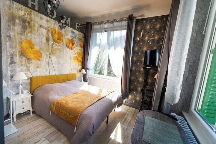 Gîte pour 2 personnes, avec terrasse à Olliergues - 2