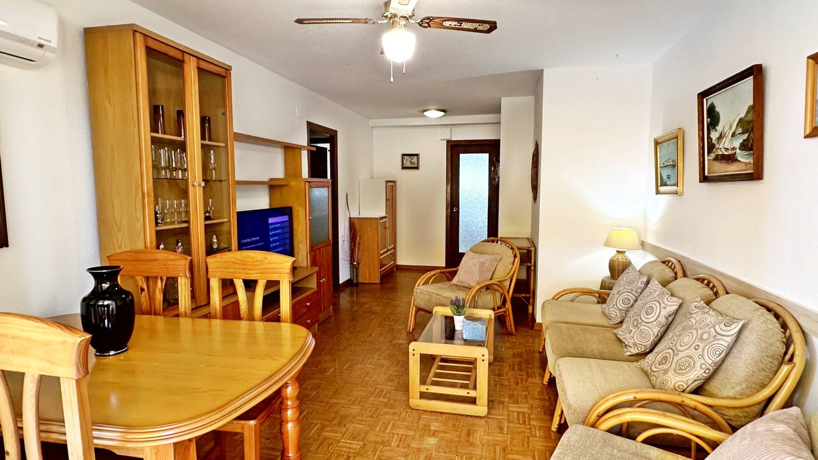 Appartement entier, Parque San Jordi F2 - 1ª - 1º - 101   /   Playa De Gandia in Playa de Gandía, Costa de Valencia