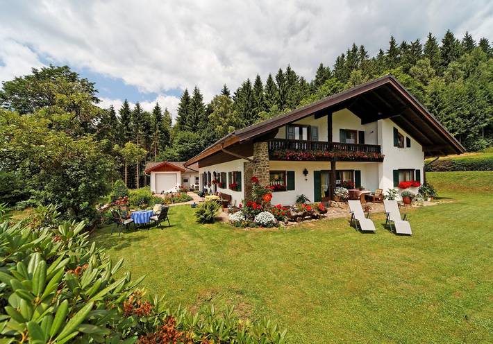 Vakantiewoning voor 3 personen, with Balkon/Terras and Balkon as well as Tuin in het Beierse Woud