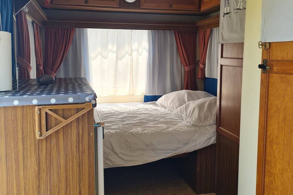 Caravane et bloc sanitaire indépendant in Quimper, Région de Quimper