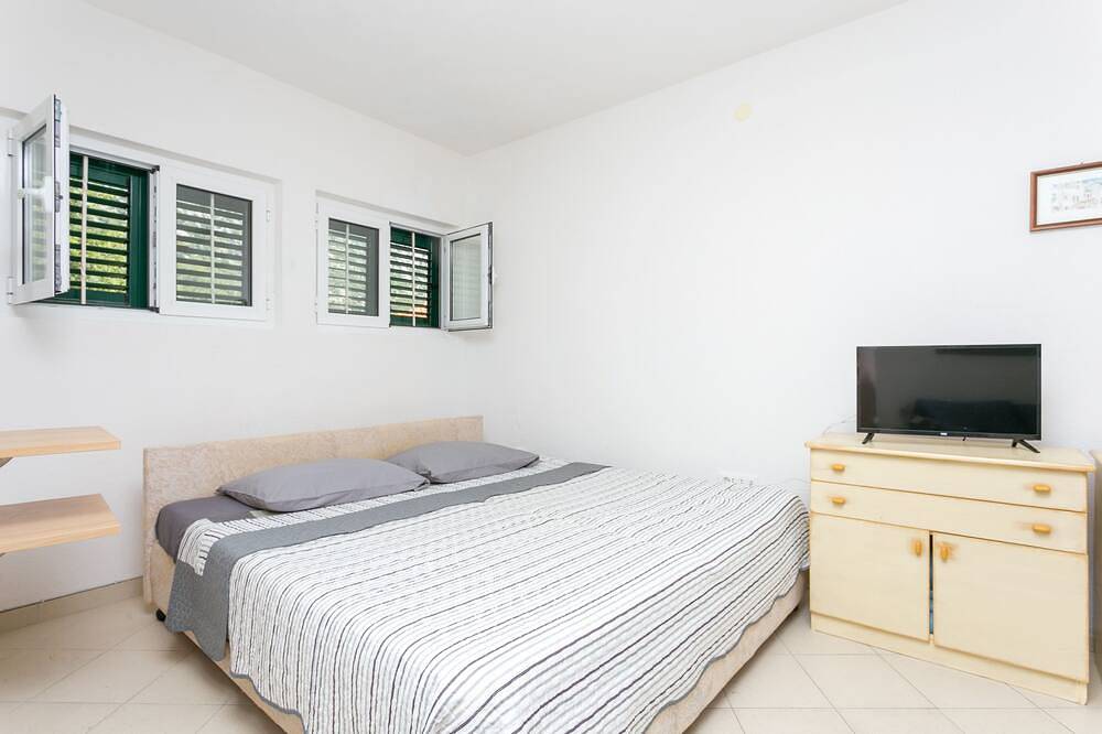 Ganze Wohnung, Studio Appartement mit Terrasse und Meerblick Igrane, Makarska (As-6796-b) in Igrane, Makarska Riviera