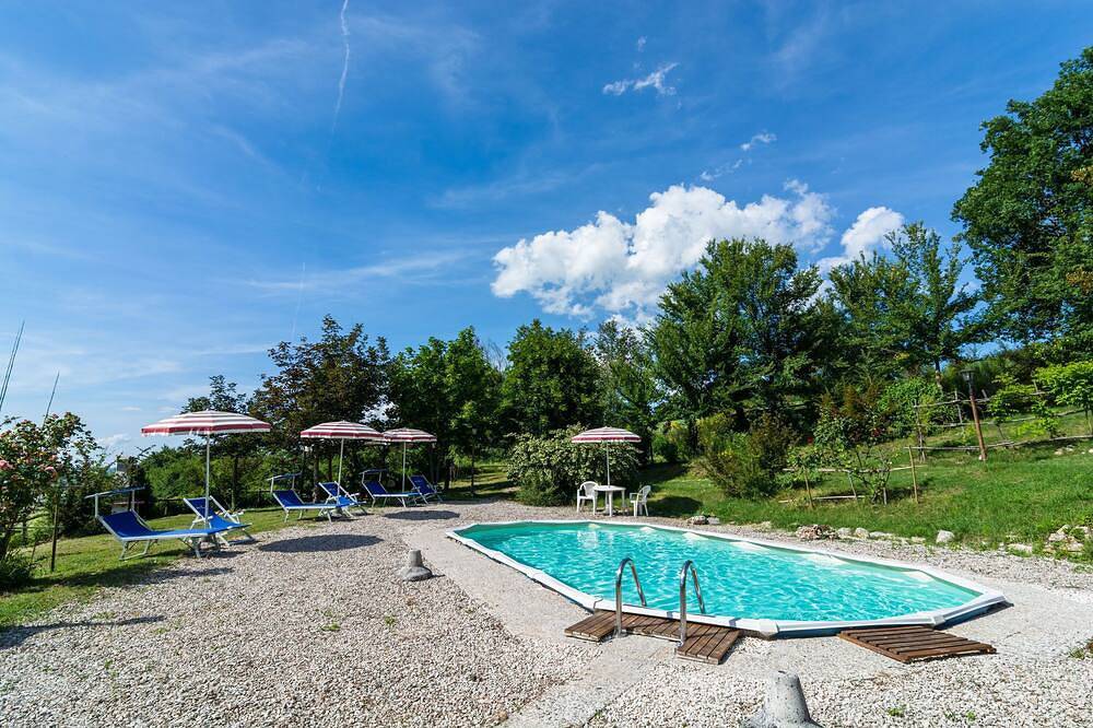 Vakantiehuis in Cagli met zwembad en sauna in Cagli, Valle del Metauro