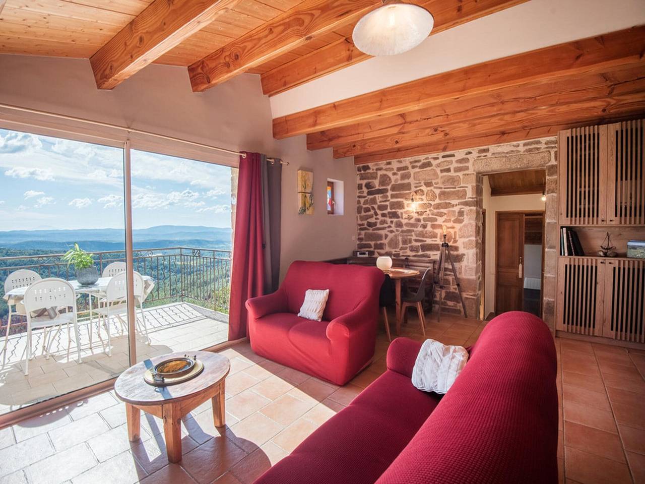 Villa en pierre avec vue panoramique in Chassiers, Parc naturel régional des Monts d'Ardèche