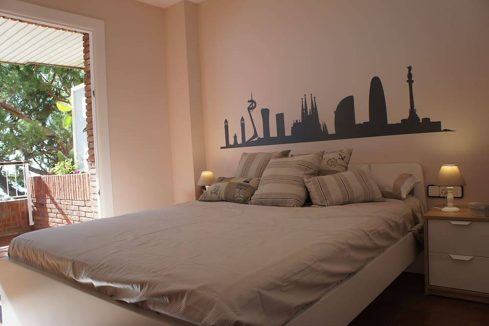 Entire apartment, Apartment On Firs Line Sea in Supermaresme, Arenys de Mar
