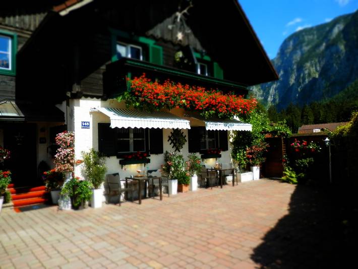 Ferienwohnung für 2 Personen, mit Balkon und Terrasse in Obertraun