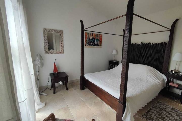 Location de vacances pour 6 personnes, avec jardin à La Capelle-et-Masmolène - 2