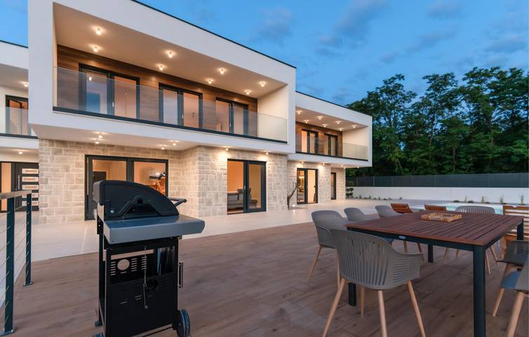 Ferienhaus für 16 Personen, mit Terrasse - 1