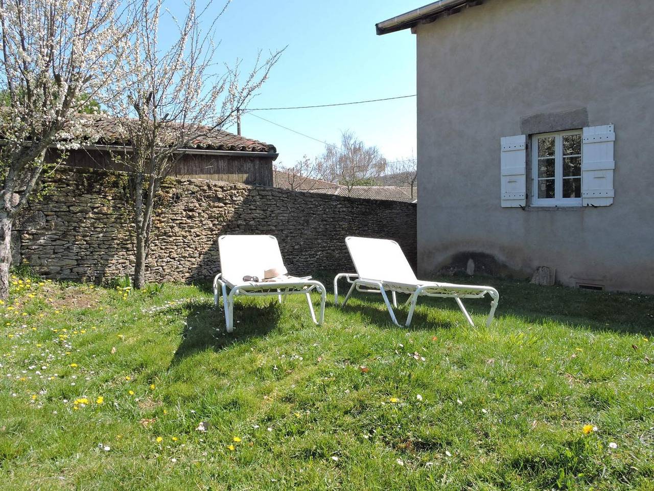 Gîte für 4 Personen mit Terrasse in Sologny, Mâcon und Umgebung