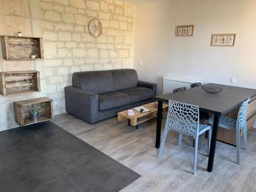 Gîte pour 4 personnes, avec jardin ainsi que terrasse et vue à Avoine