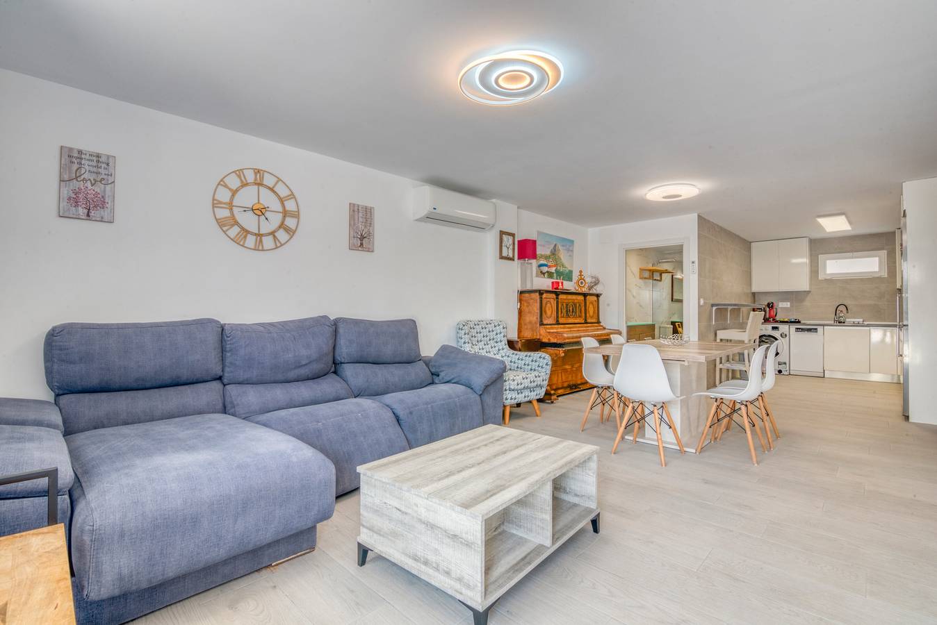 Villa 'Farau' con vista mare, Wi-Fi e aria condizionata in Carrio, Calpe