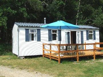 Camping pour 2 Personnes dans Neuvic, Région d'Ussel, Photo 1