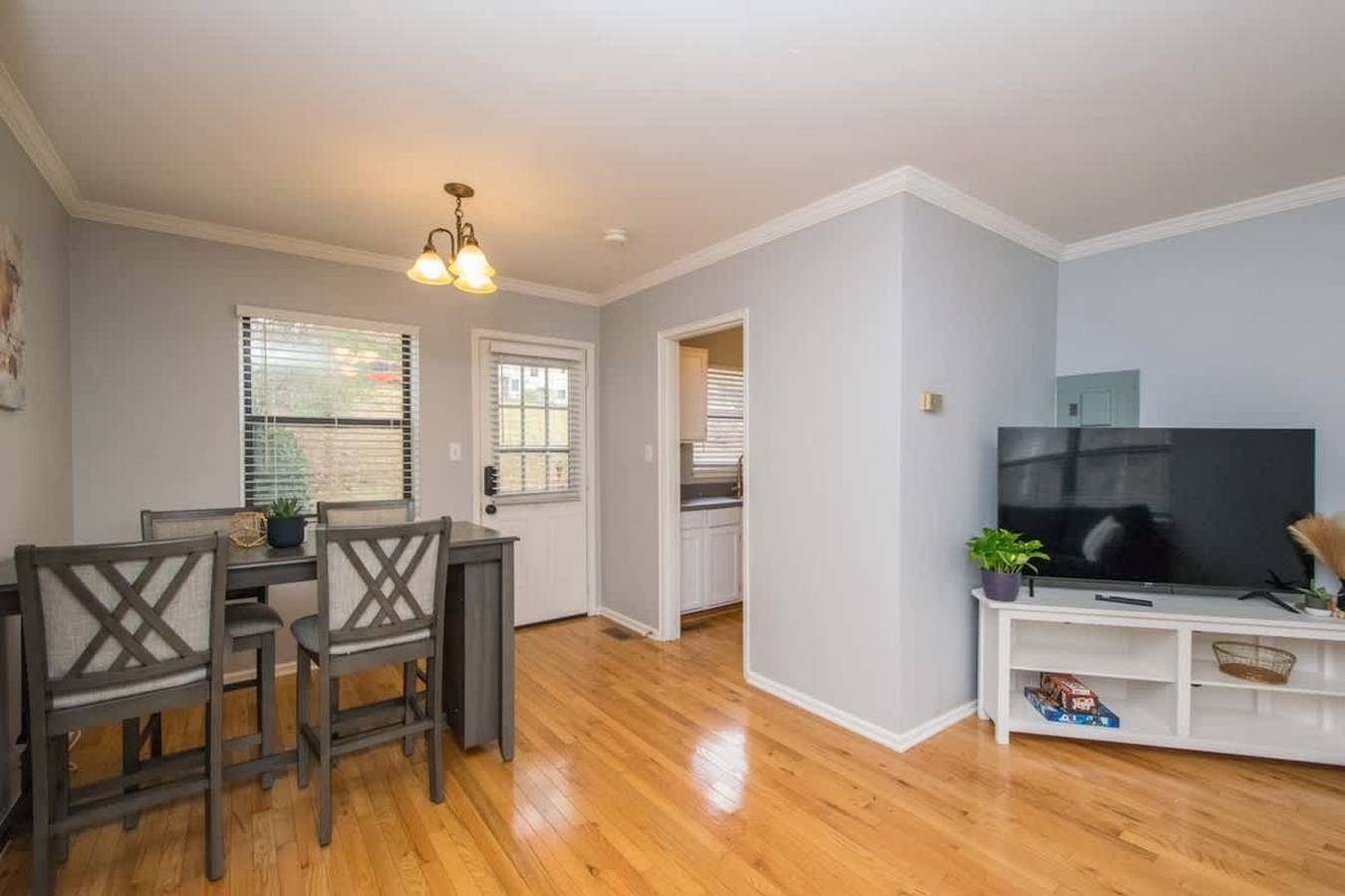 Walkable 2Br Condo Near Greenway Mission in Blue Ridge Parkway, Asheville